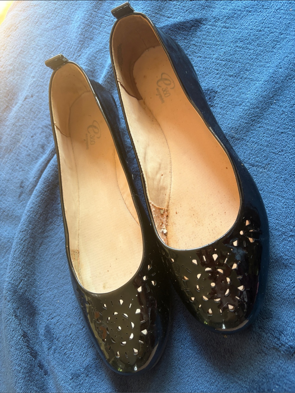 Women's Black Patent Ballet Flats with Cutout Detail